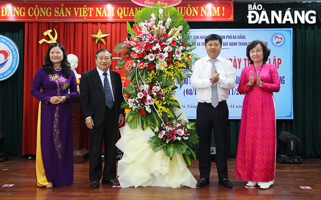 20 nam ngay hoi bao tro phu nu va tre em ngheo bat hanh 1