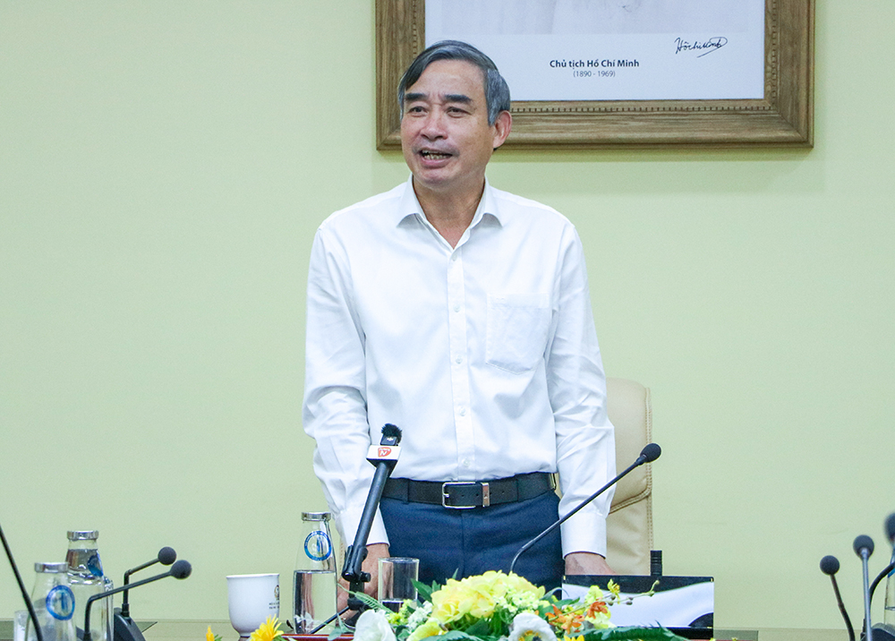 23 4 hop phao hoa1