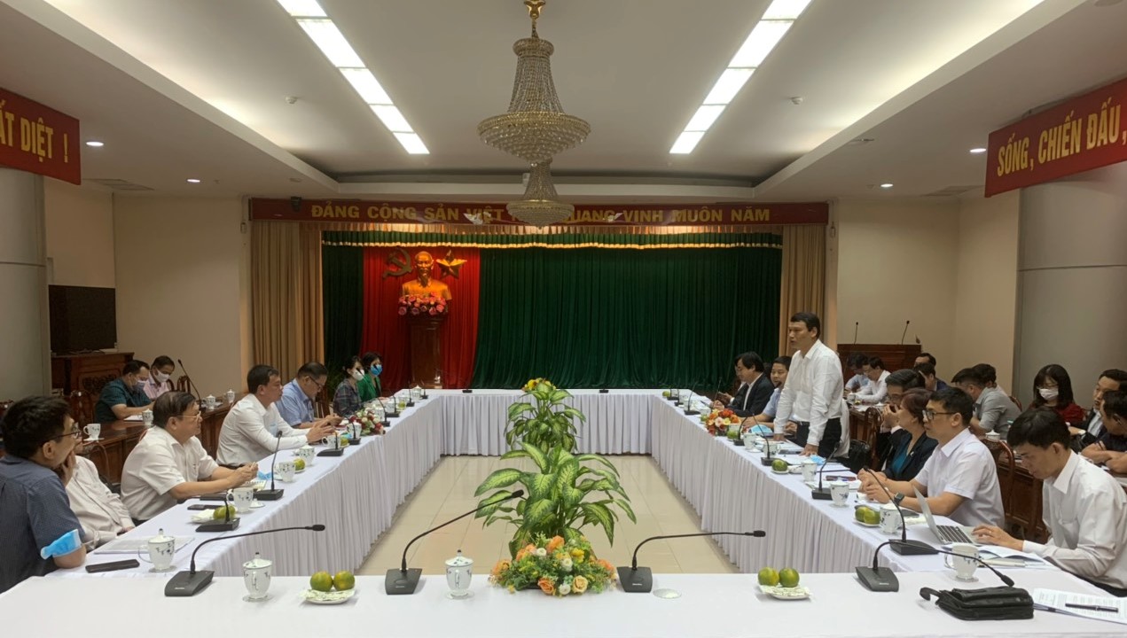 4 quang c e1 ba a3nh bu e1 bb 95i l c3 a0m vi e1 bb 87c