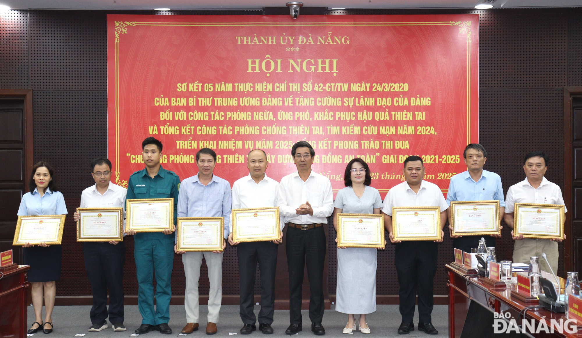 5 nam chi thi 42 1
