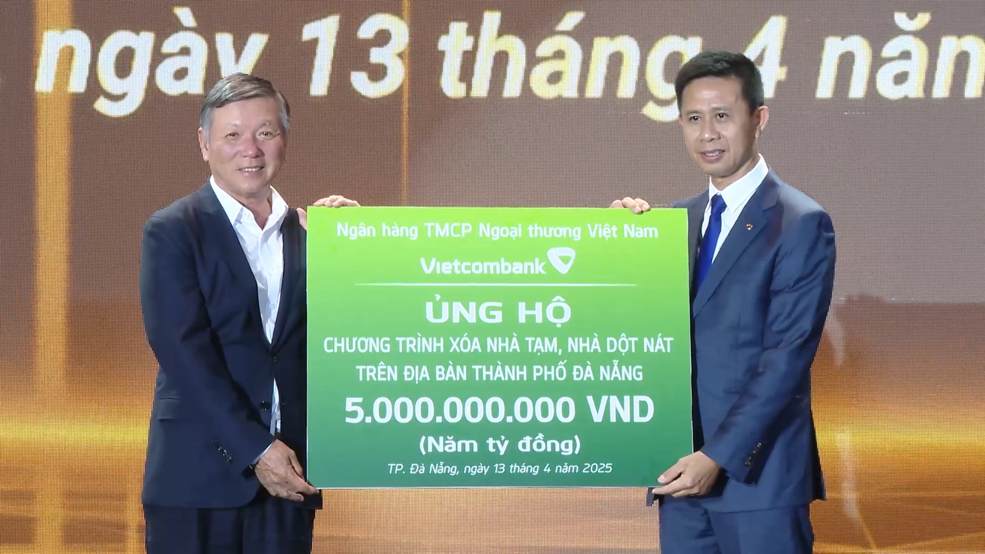 50 nam thanh lap vietcombank dn