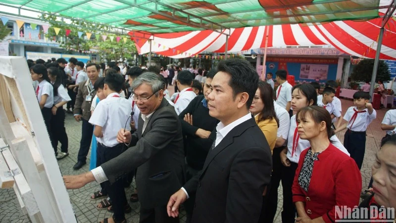 6 nghe si nhiep anh ong van sinh dang chia se nhung ky niem khi thuc hien bo anh da nang ky uc va hien tai 3698 7815 9398 7401 jpg 11zon