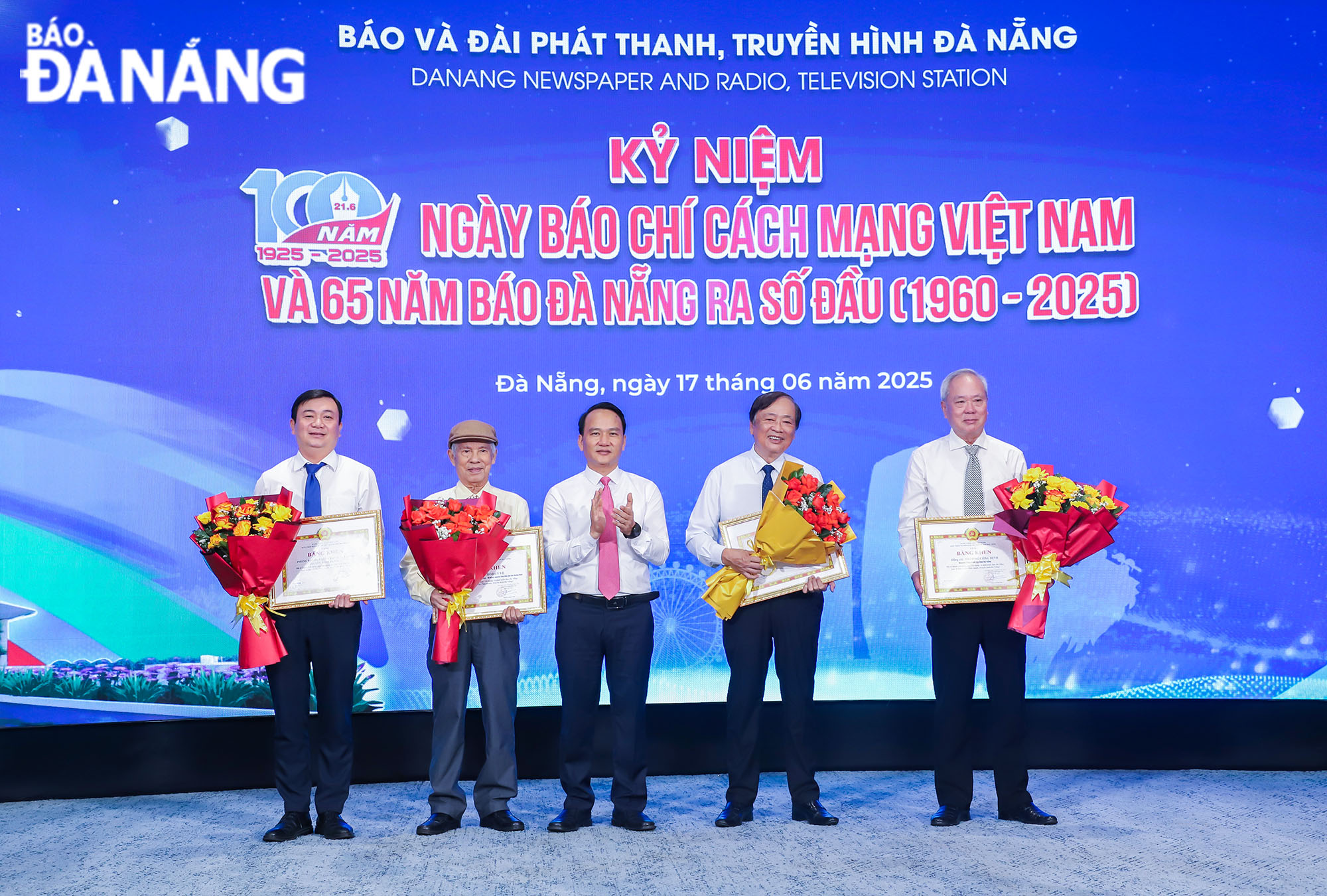 65 nam bao da nang ra so dau tien 2