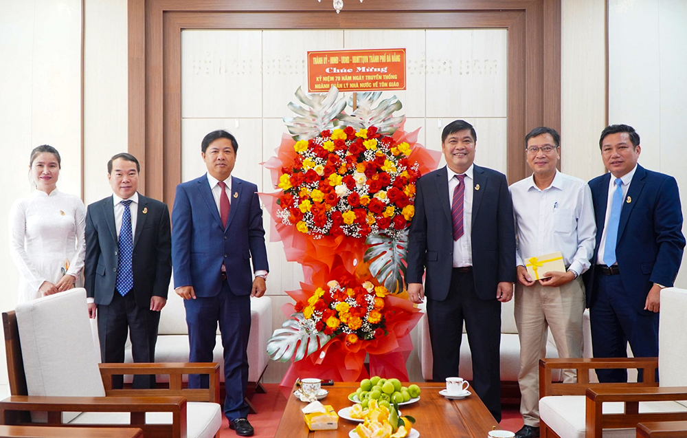 70 nam ngay quan ly nha nuoc ve ton giao