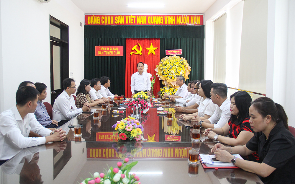 94 nam ngay tuyen giao