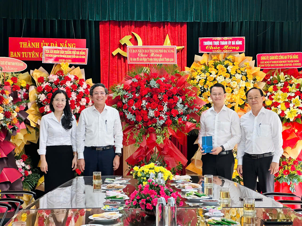 95 nam ngay tuyen giao