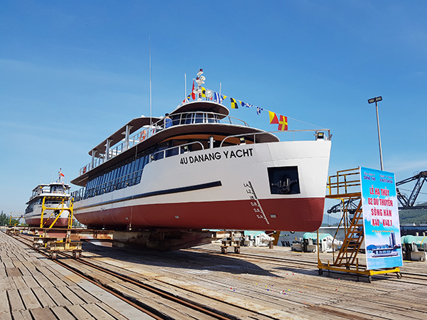 a view of the soon to operate tourist ships