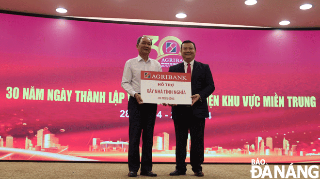 agribank ung ho quy nguoi ngheo 2