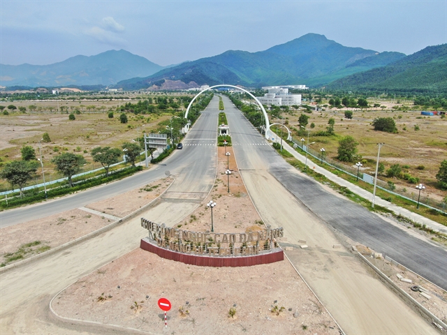 an entrance to the c4 90 c3 a0 n e1 ba b5ng hi tech park