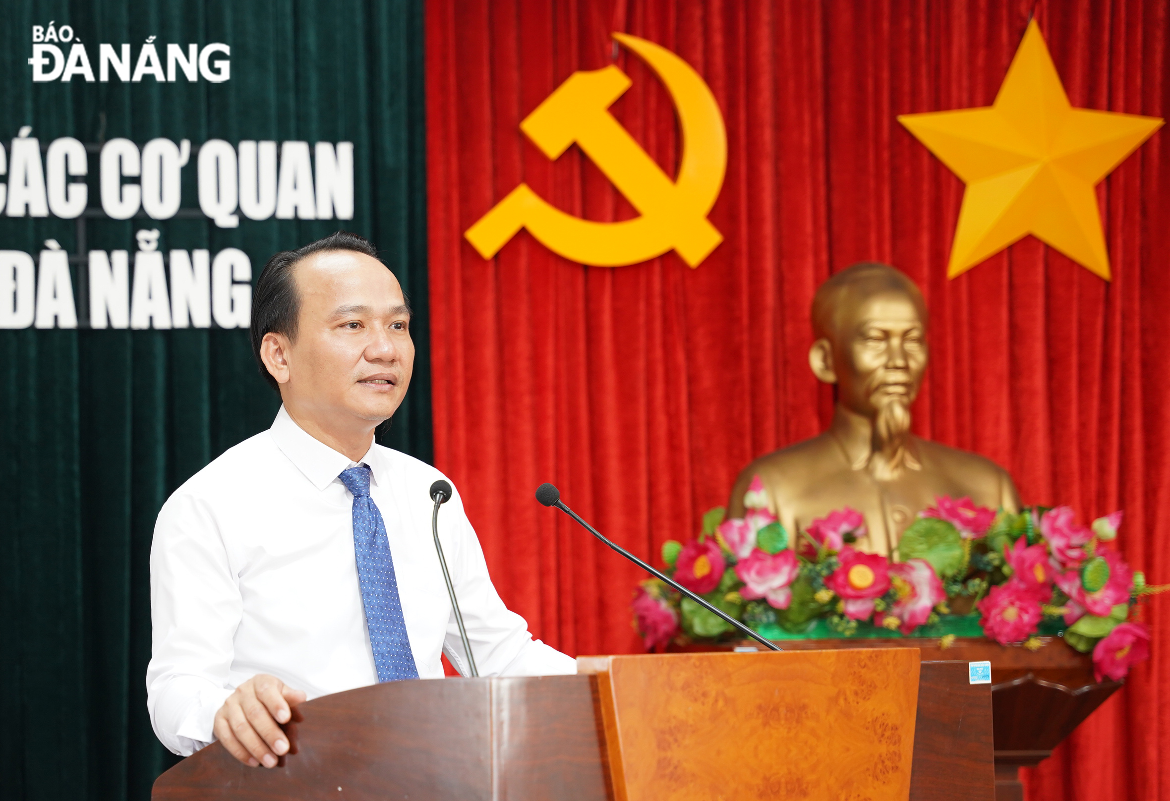 ba ho thi lan huong
