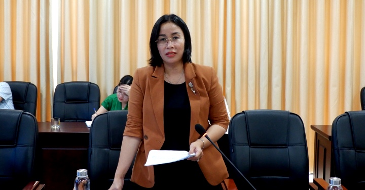 ba nguyen thi anh thi phat bieu