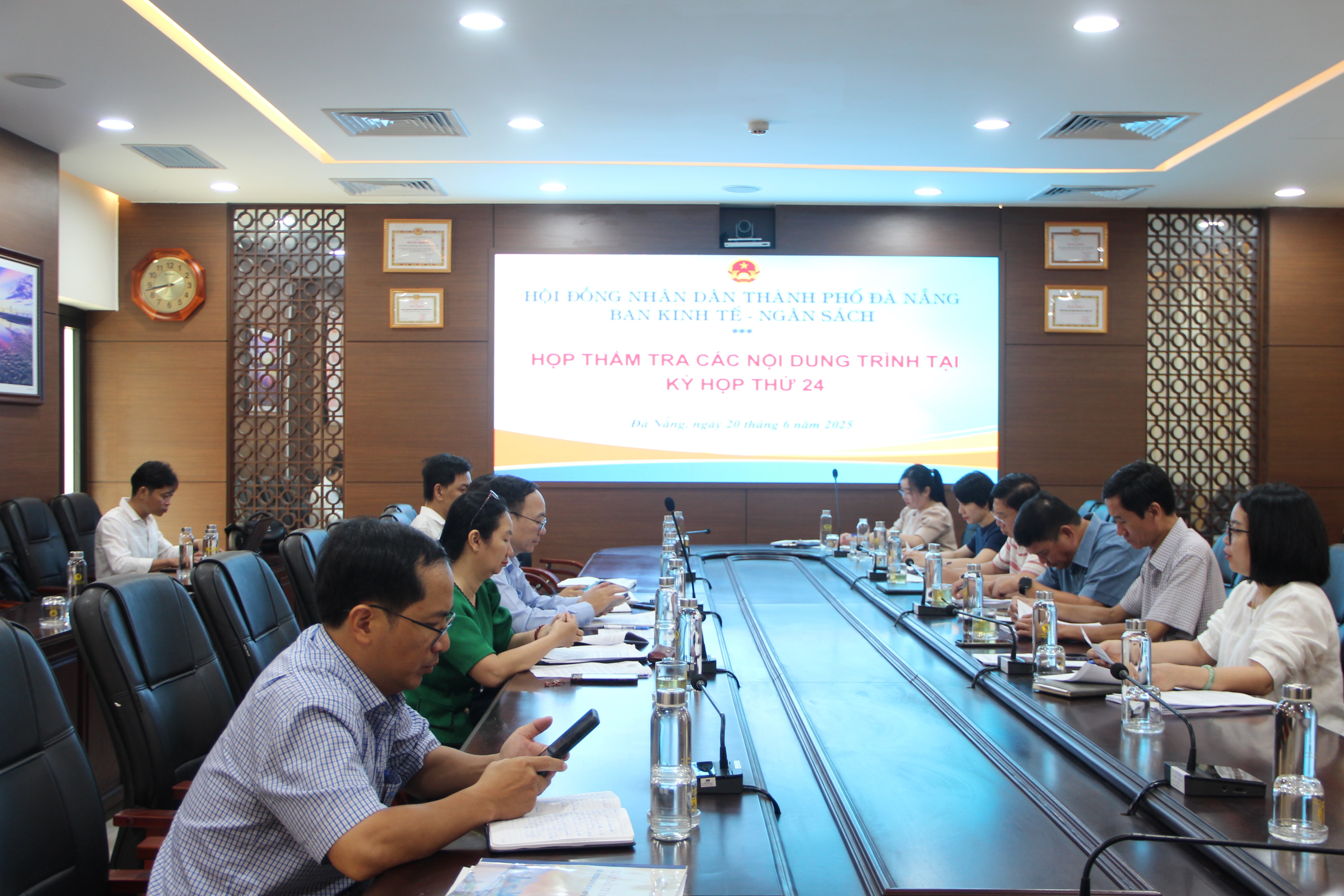 ban kinh te ngan sach hop thang 06 nam 2025