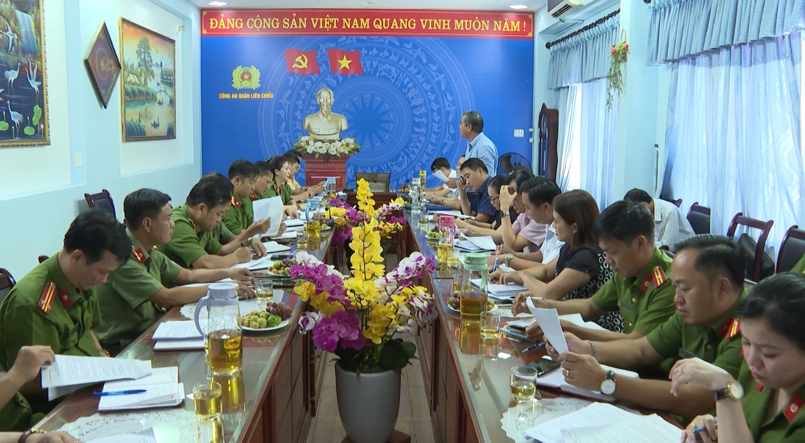 ban phap che lam viec voi cong an lc