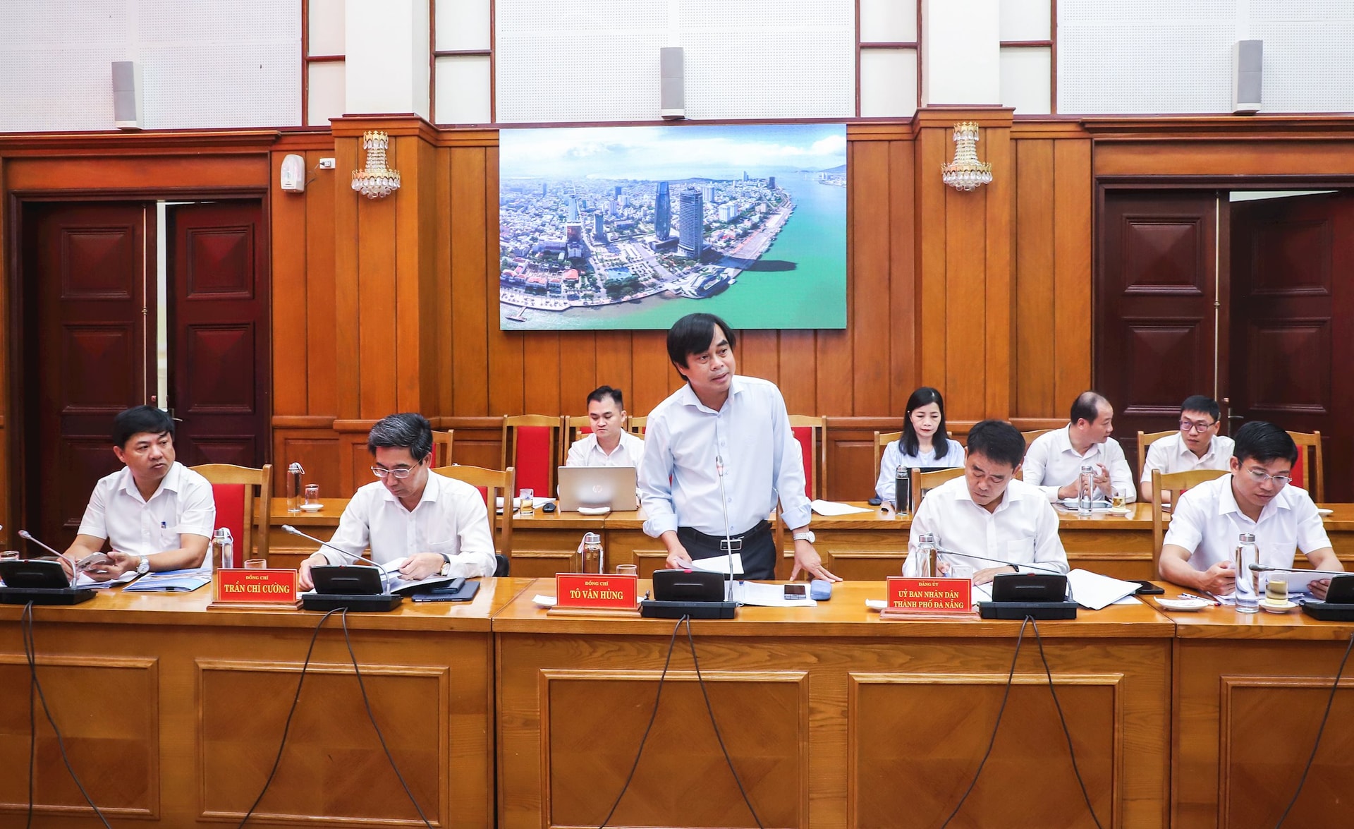 ban thuong vu dang uy chuan bi dai hoi 4