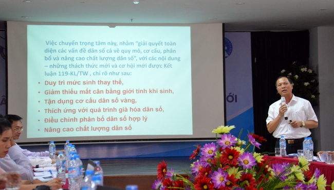 bao chi voi cong tac truyen thong dan so va phat trien 3