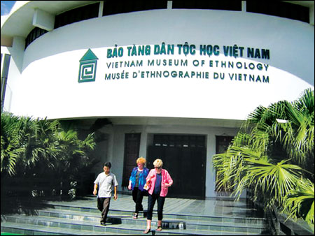 bao tang dan toc