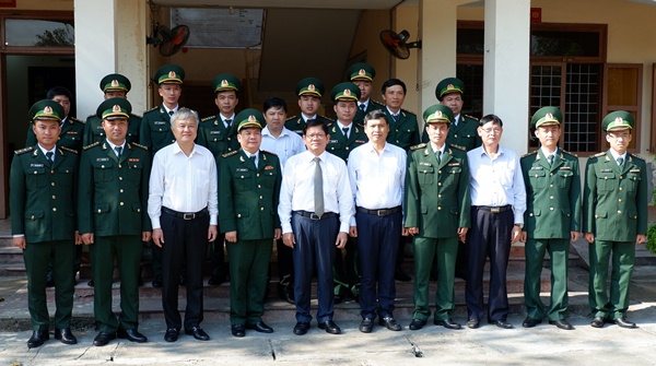 bien phong cua khau cang tien sa 2