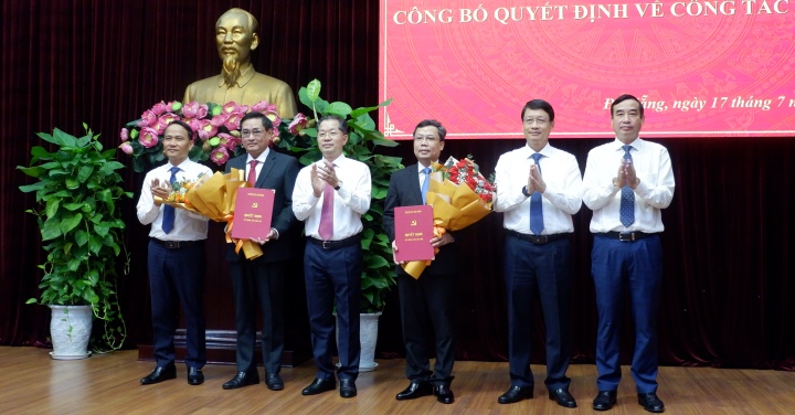 bo nhiem can bo ngay 170724