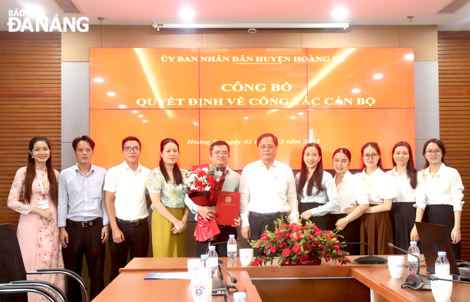 bo nhiem chanh van phong huyen hoang sa 1