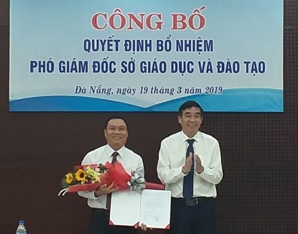 bo nhiem lanh dao