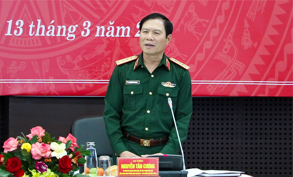 bo quoc phong lam viec voi da nang 1