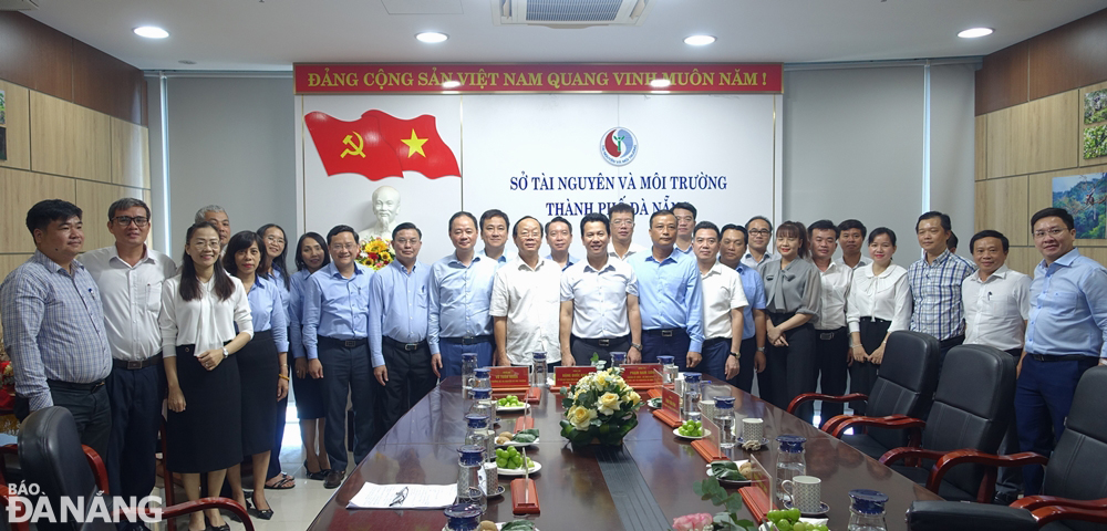 bo truong lam viec voi so tnmt 1
