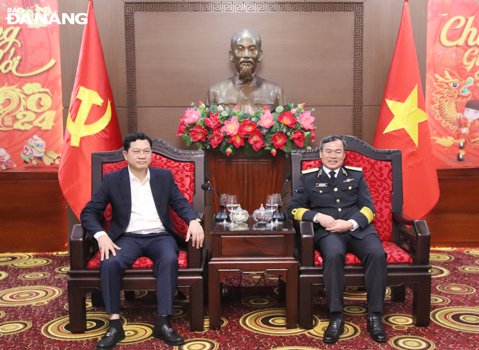 bo tu lenh vung 3 hai quan chuc tet thanh pho nam 2024