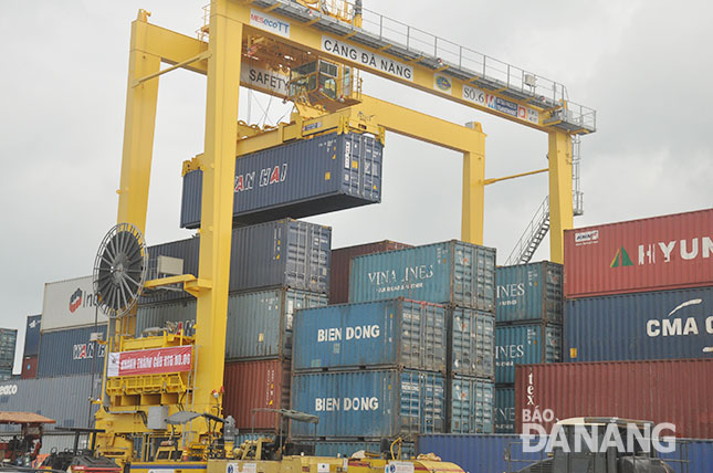 boc xep hang o cang tien sa
