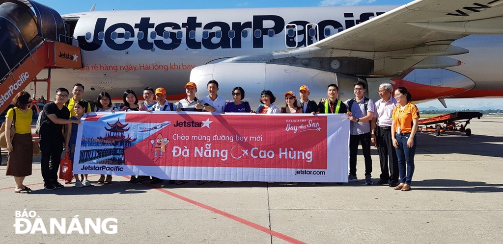 c4 90 c6 b0 e1 bb 9dng bay qu e1 bb 91c t e1 ba bf m e1 bb 9bi c4 90 c3 a0 n e1 ba b5ng cao h c3 b9ng