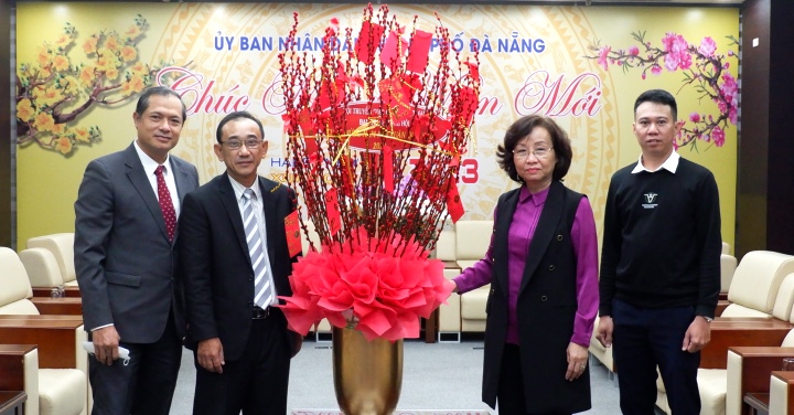 cac don vi chuc tet lanh dao thanh pho 1