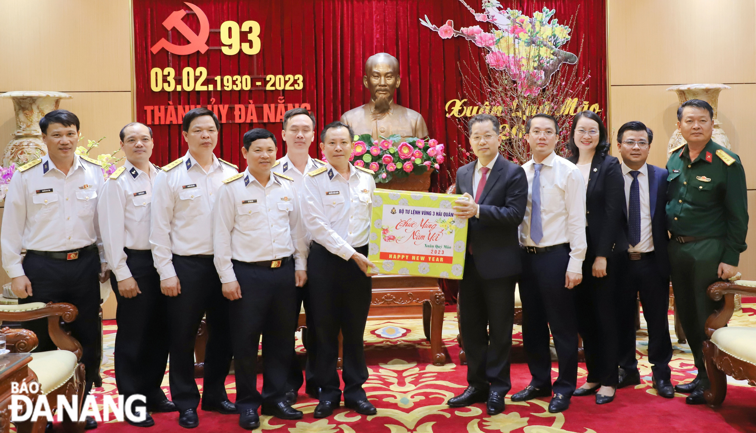 cac don vi chuc tet thanh pho 1