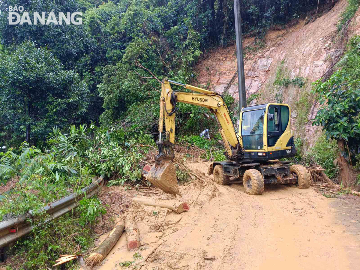 cam luu thong len ban dao son tra 1