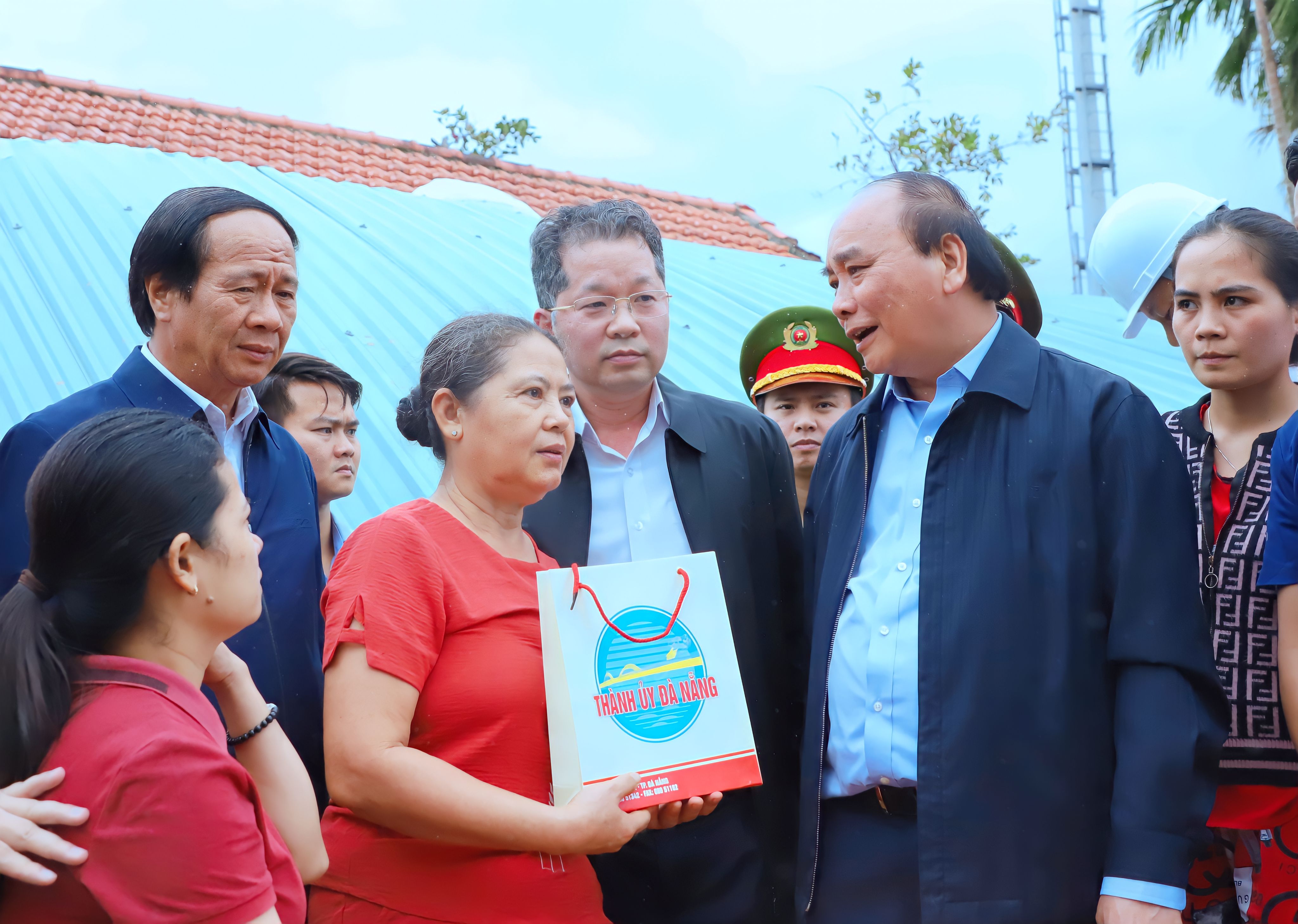 chu tich nuoc tham vung sat lo 1