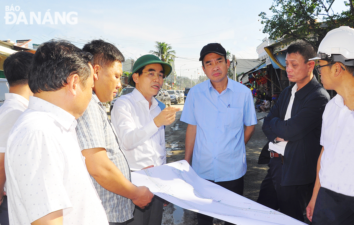 chu tich ubnd thanh pho kiem tra duong dt601 3
