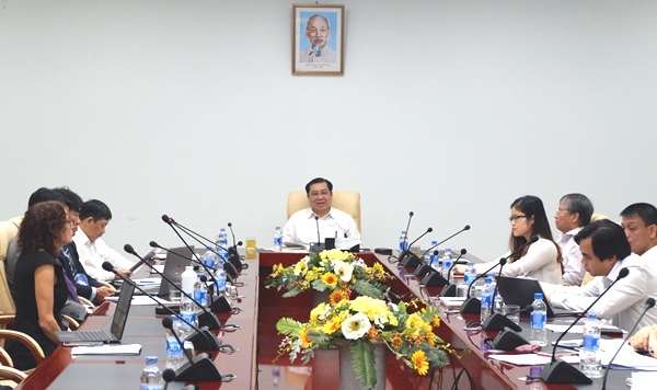 chu tri lam viec 2