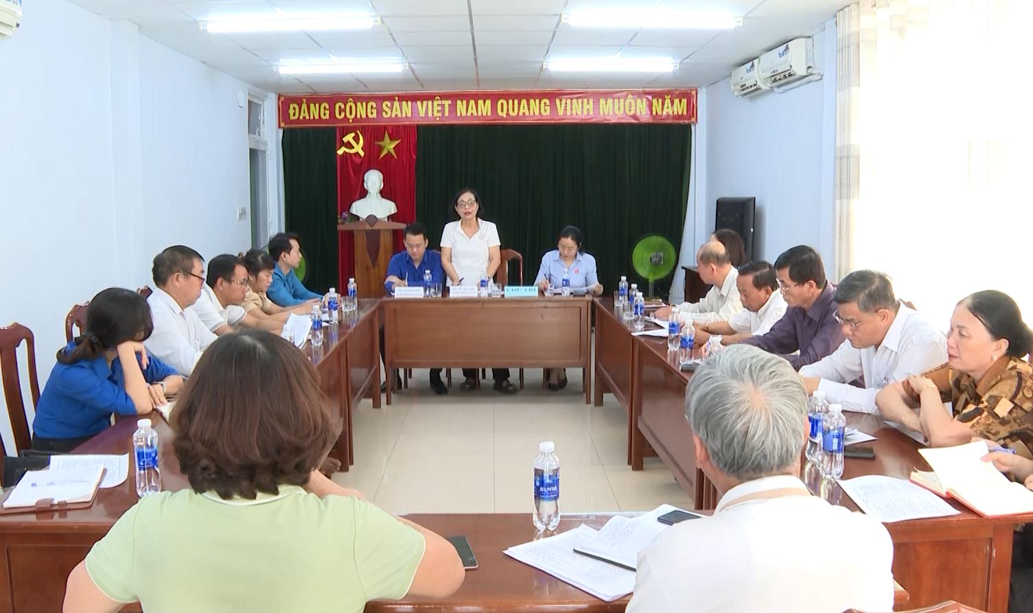 chuan bi cho chuong trinh ca nhac am ap tinh nguoi