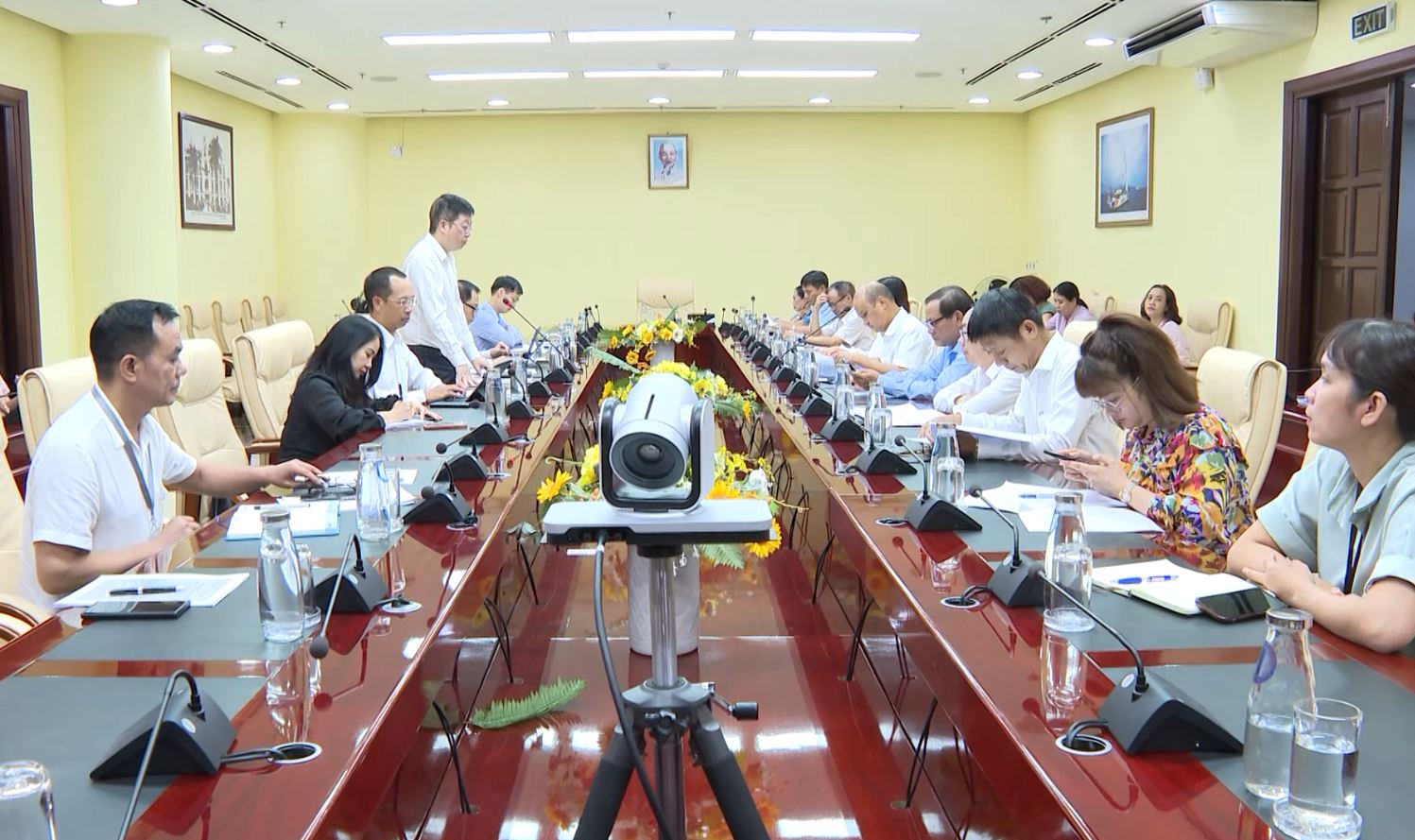 chuan bi hoi nghi bo truong phu trach thong tin asean