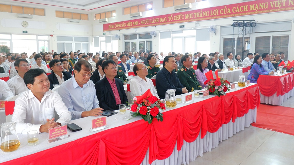 chuc mung 95 nam ngay dang bo thanh pho 1
