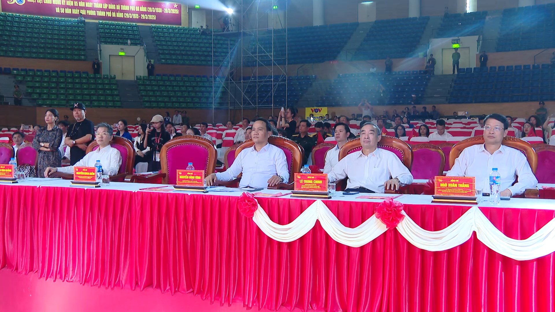 chuc mung 95 nam ngay dang bo thanh pho 13