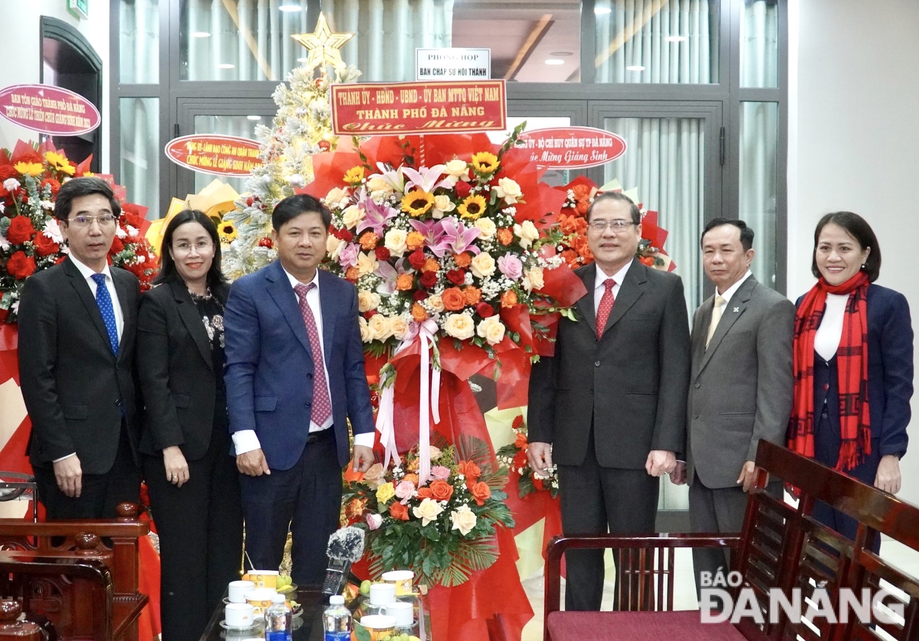 chuc mung mua giang sinh 2023 1