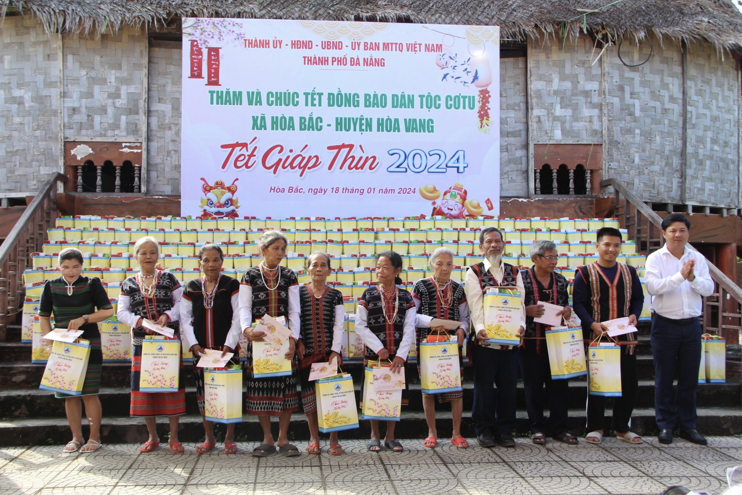 chuc tet dong bao dan toc 1