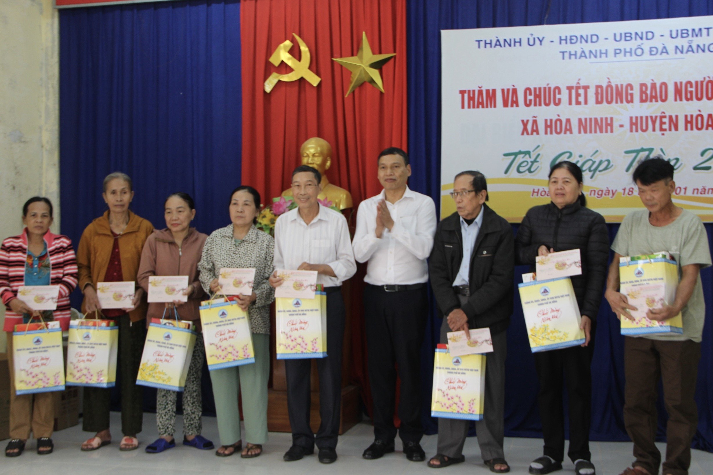 chuc tet dong bao dan toc 3