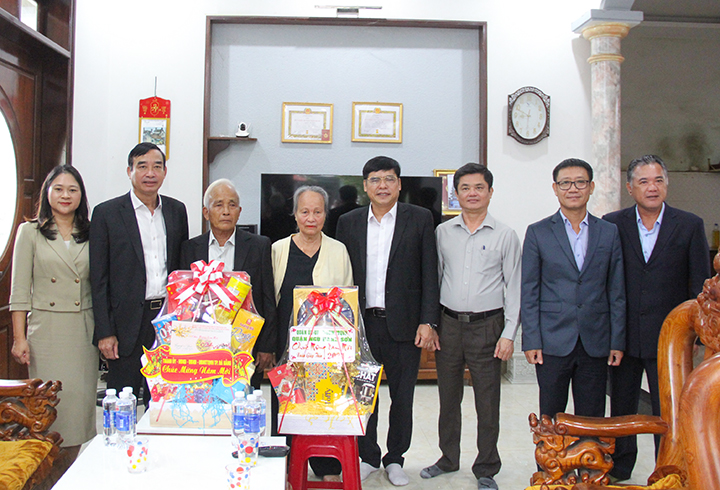 chuc tet gia dinh chinh sach xuan 2024 4