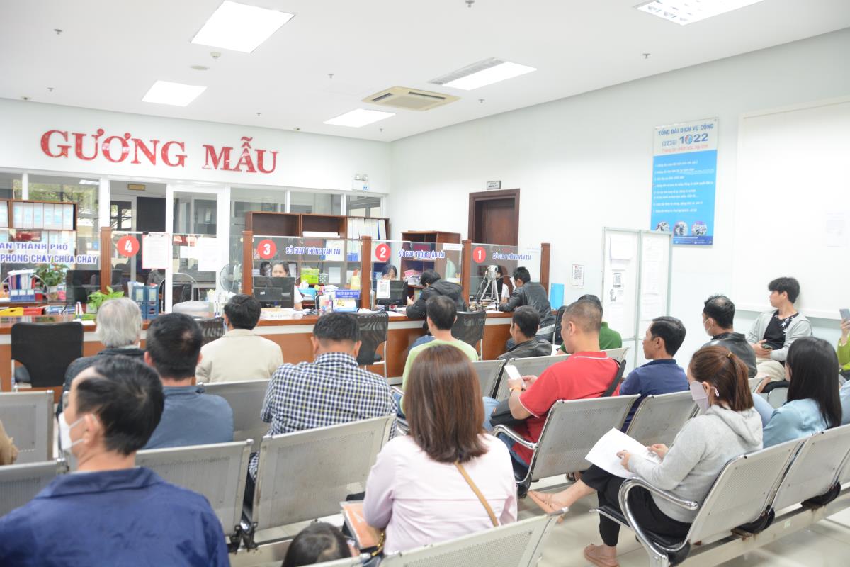 chuyen giao tu nganh giao thong sang cong an 1