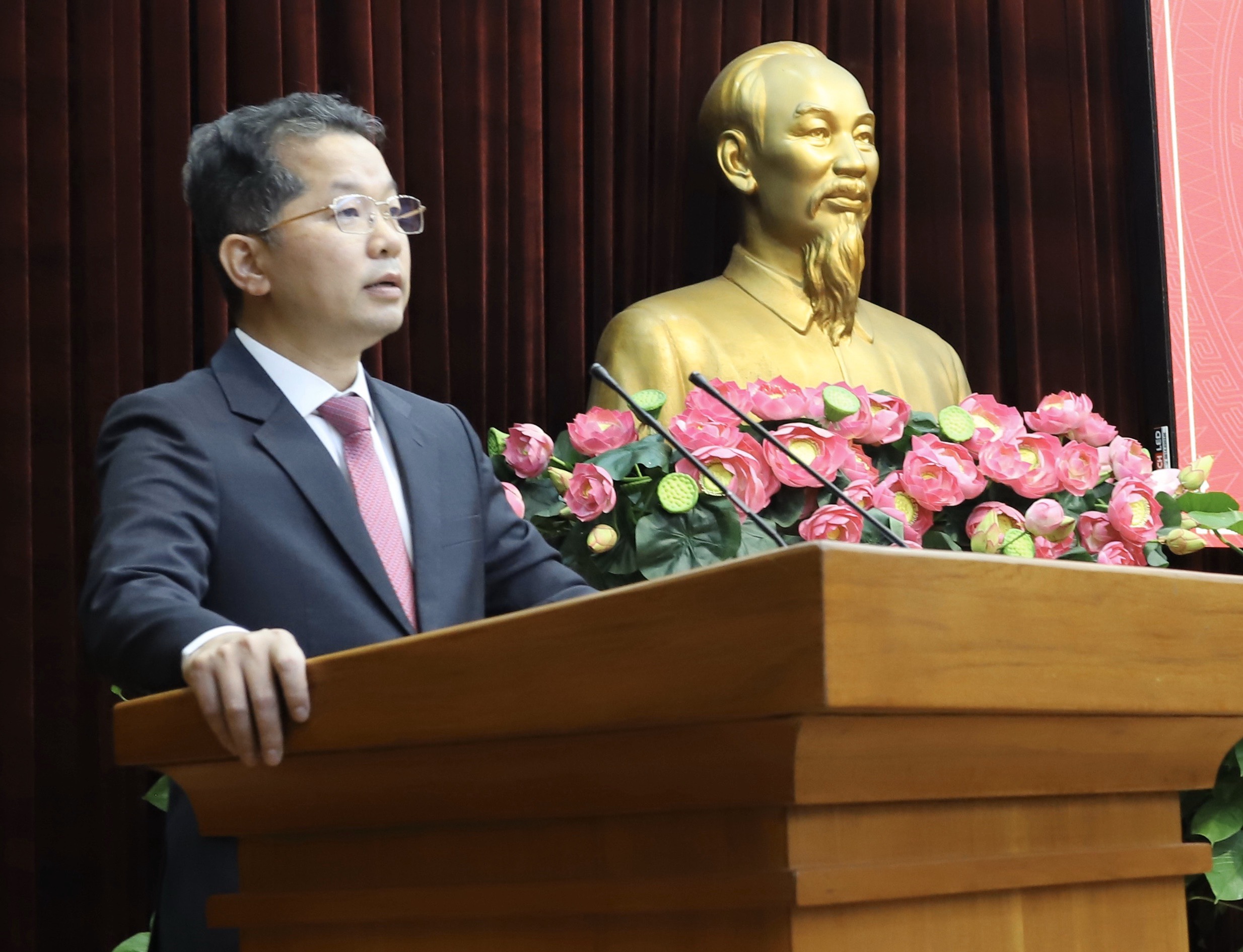 chuyen giao va tiep nhan to chuc dang