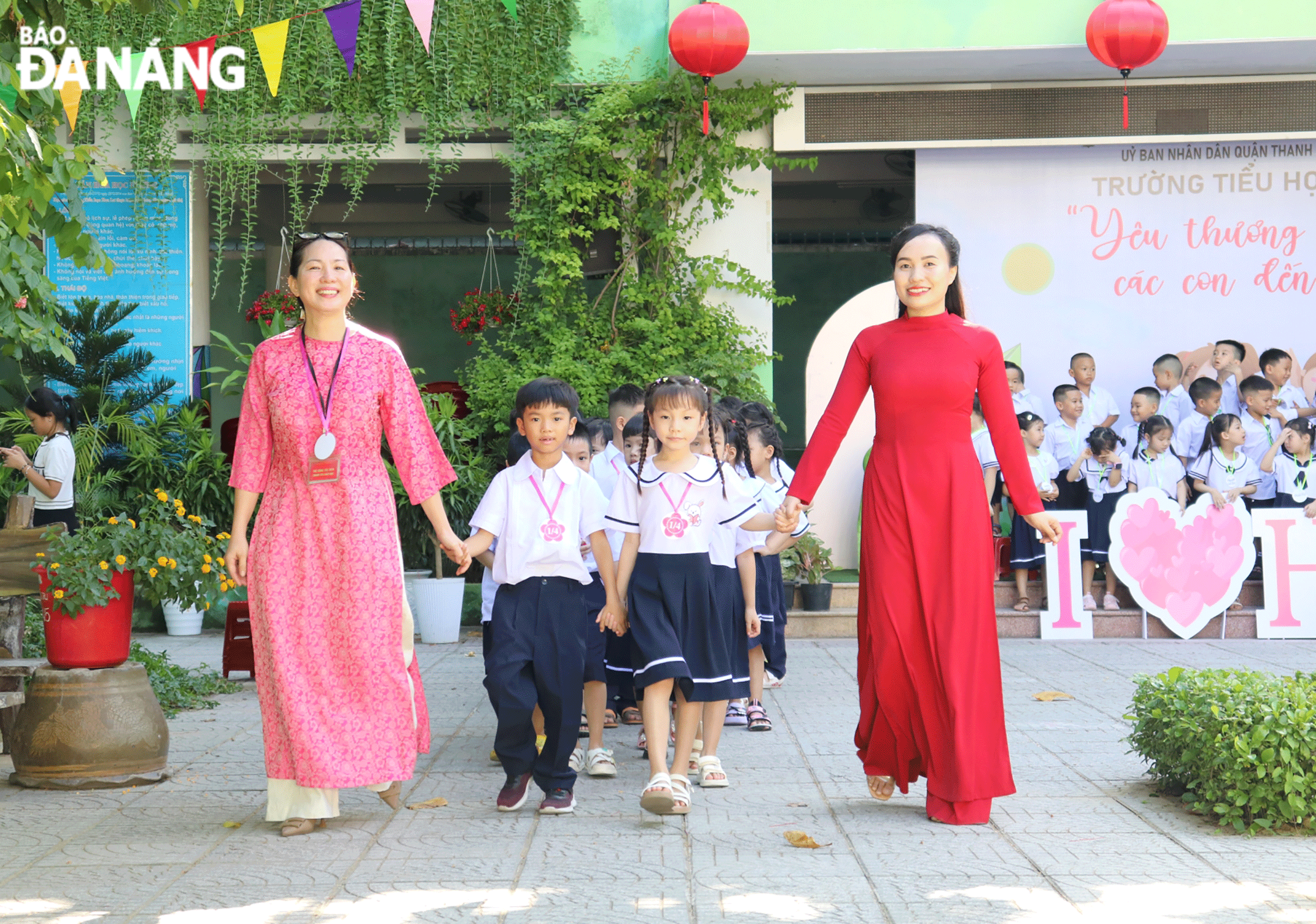 co tro truong tieu hoc hoa lu 1