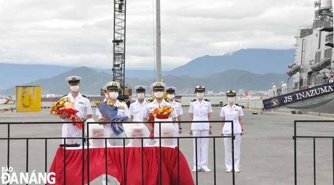 colonel ii masaaki 28second from the left 29 along with officers and sailors