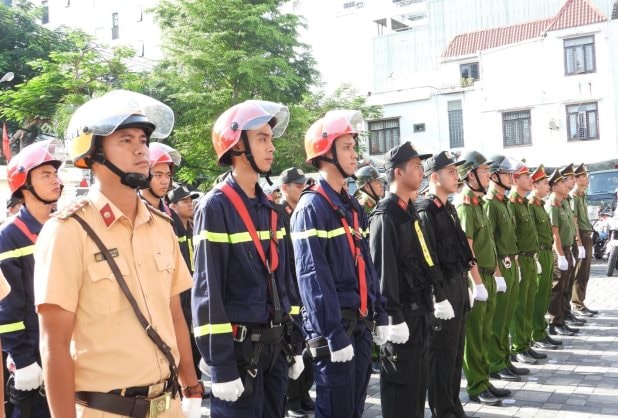 cong an ra quan 8 2025 1