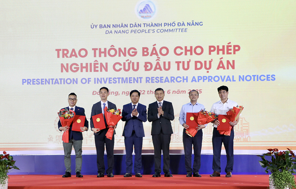 cong bo khu thuong mai tu do 5