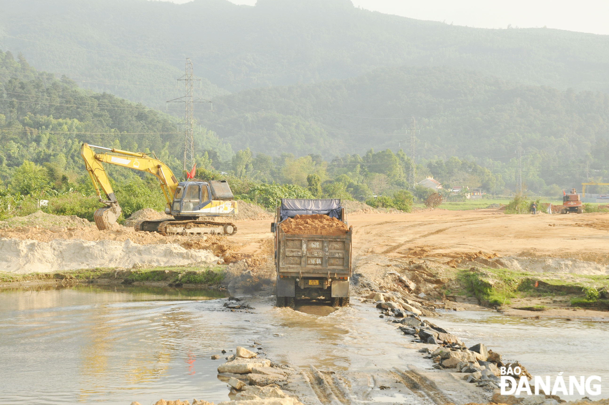 cong trinh duong ven bien noi cang lien chieu
